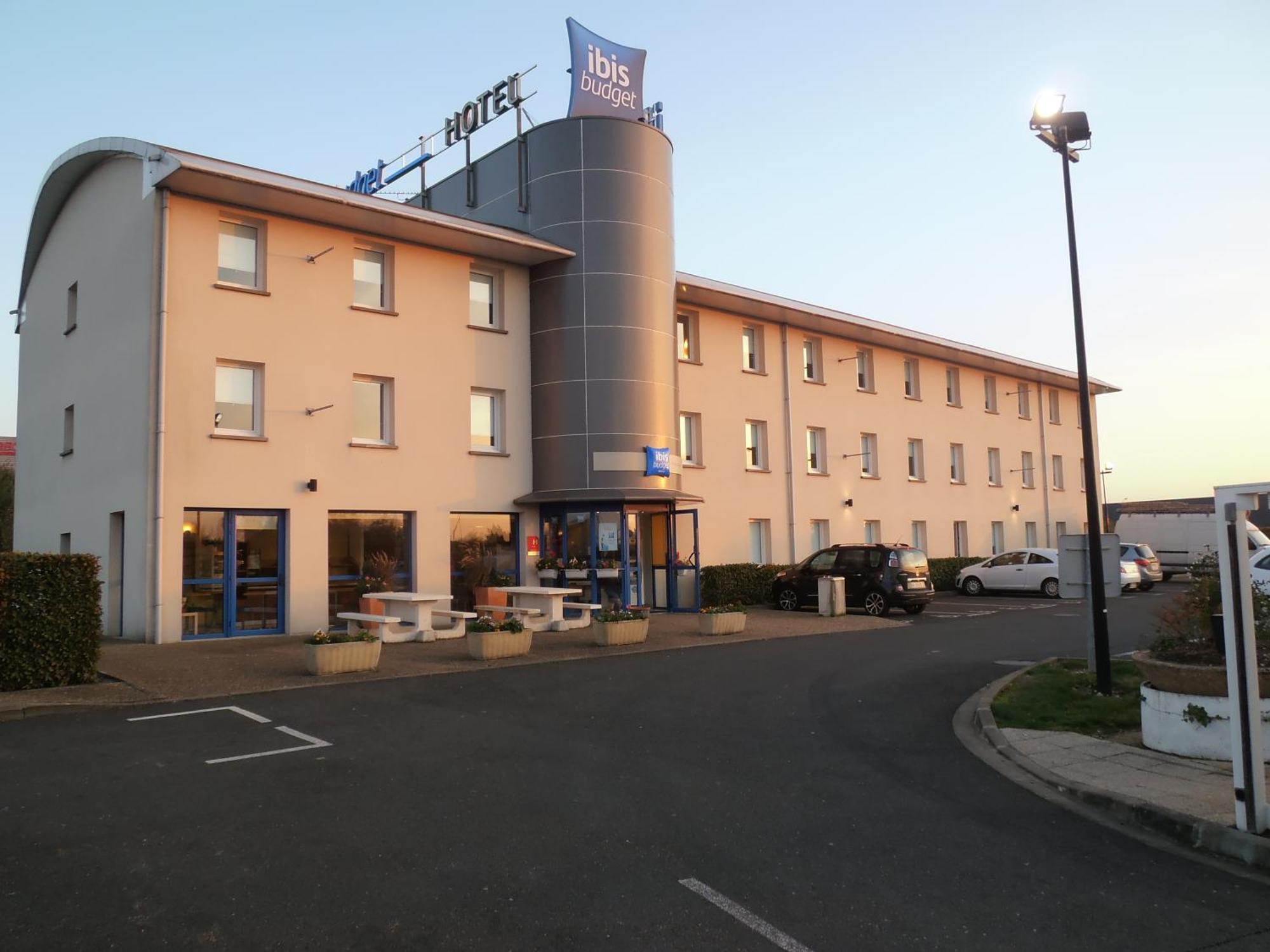 Ibis Budget Meung Sur Loire ภายนอก รูปภาพ